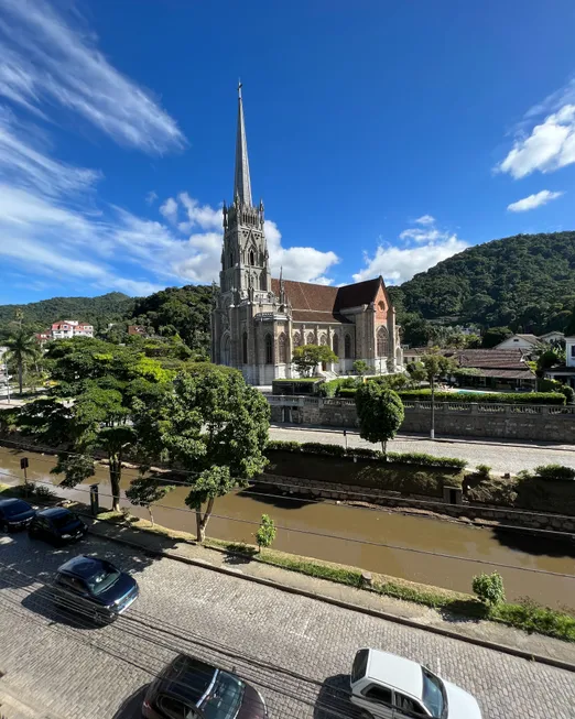 Foto 1 de Apartamento com 3 Quartos à venda, 110m² em Centro, Petrópolis