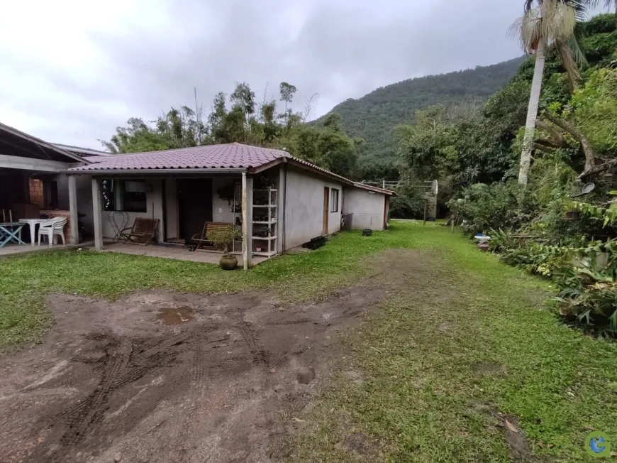 Foto 1 de Casa com 4 Quartos à venda, 148m² em São João do Rio Vermelho, Florianópolis