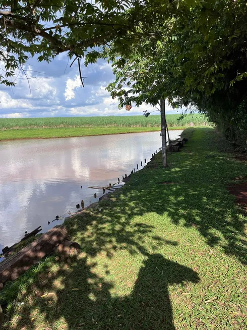Foto 1 de Fazenda/Sítio com 3 Quartos à venda, 363000m² em Zona Rural , Batatais