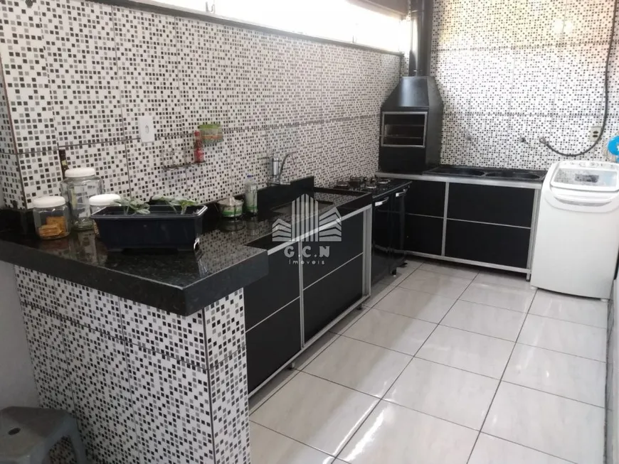 Foto 1 de Apartamento com 3 Quartos à venda, 38m² em Santa Rita, Sarzedo