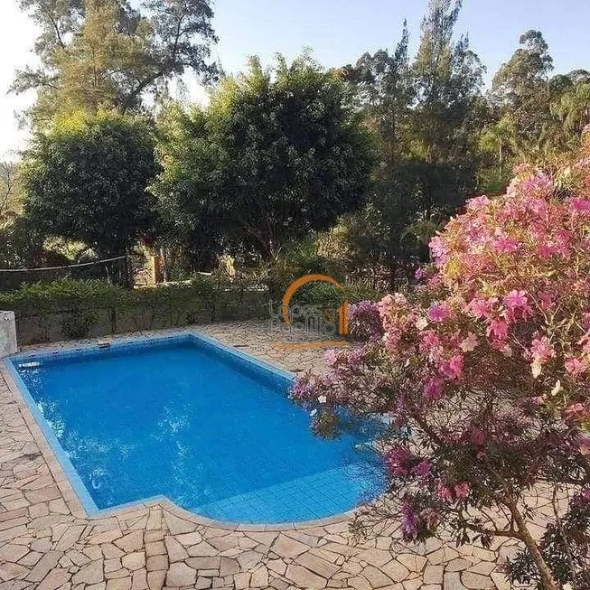 Foto 1 de Fazenda/Sítio com 3 Quartos à venda, 388m² em Iara, Atibaia