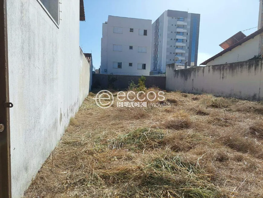 Foto 1 de Lote/Terreno à venda, 360m² em Santa Mônica, Uberlândia