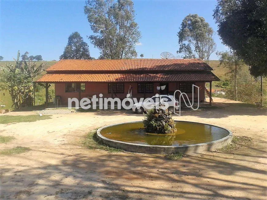 Foto 1 de Fazenda/Sítio com 3 Quartos à venda, 300m² em , Florestal