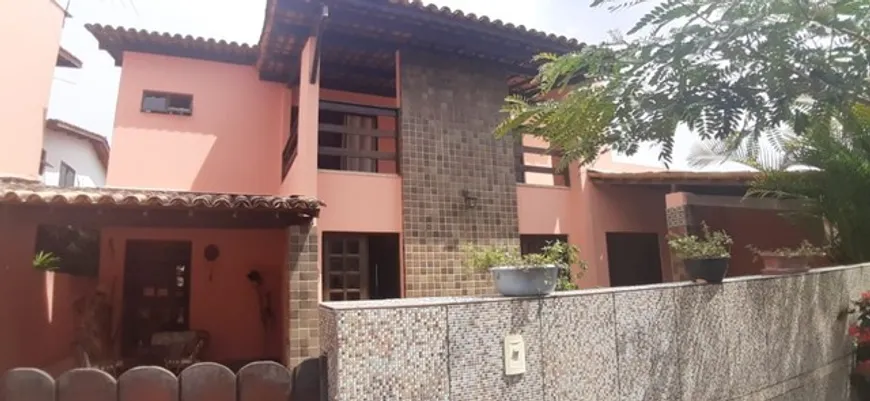 Foto 1 de Casa de Condomínio com 5 Quartos à venda, 250m² em Piatã, Salvador