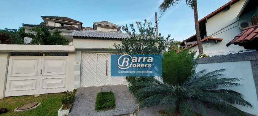 Foto 1 de Casa de Condomínio com 4 Quartos à venda, 251m² em Freguesia- Jacarepaguá, Rio de Janeiro