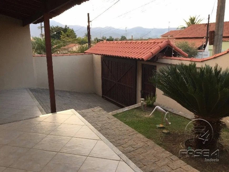 Foto 1 de Casa com 3 Quartos à venda, 158m² em Morada Colina, Resende