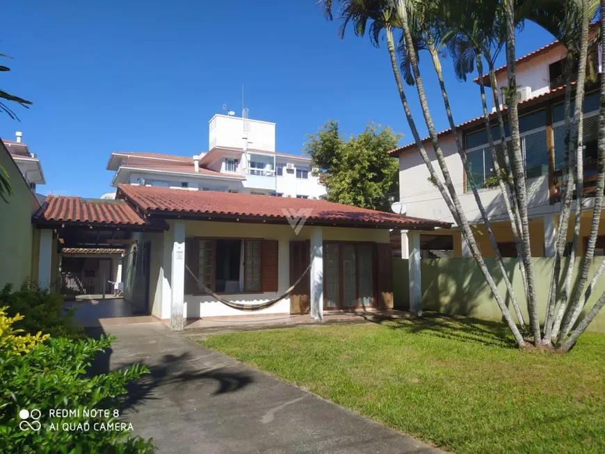 Foto 1 de Casa com 2 Quartos à venda, 153m² em Canasvieiras, Florianópolis