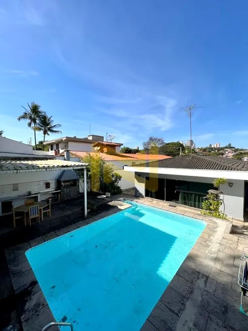 Foto 1 de Casa com 4 Quartos à venda, 400m² em Alto da Lapa, São Paulo