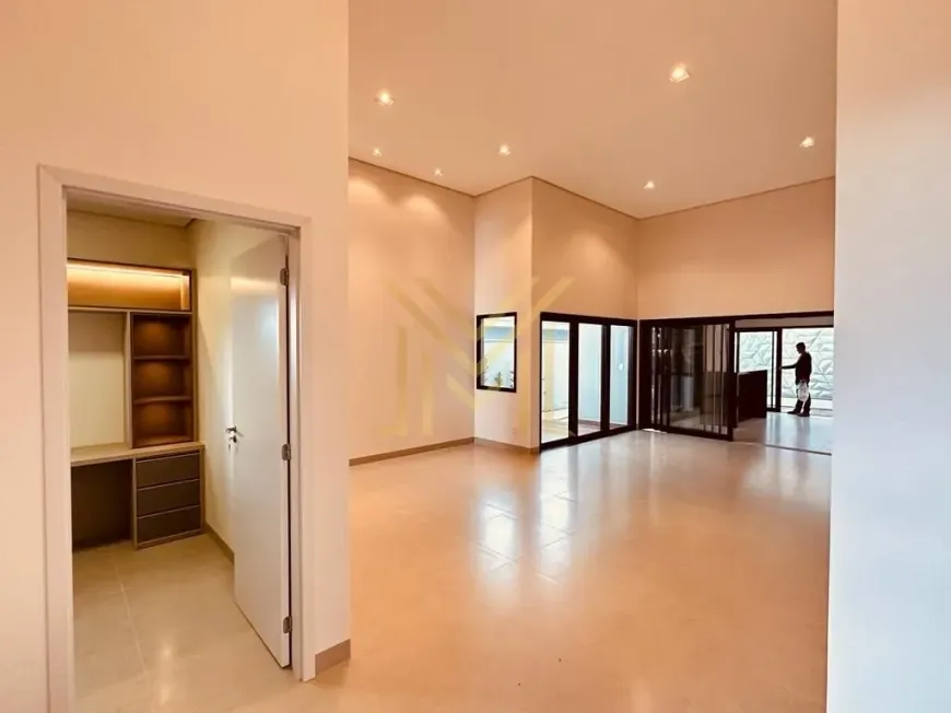 Foto 1 de Casa com 3 Quartos para alugar, 450m² em Jardim Marabá, Bauru