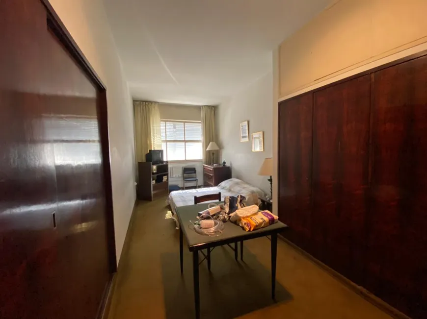 Foto 1 de Apartamento com 4 Quartos à venda, 235m² em Copacabana, Rio de Janeiro