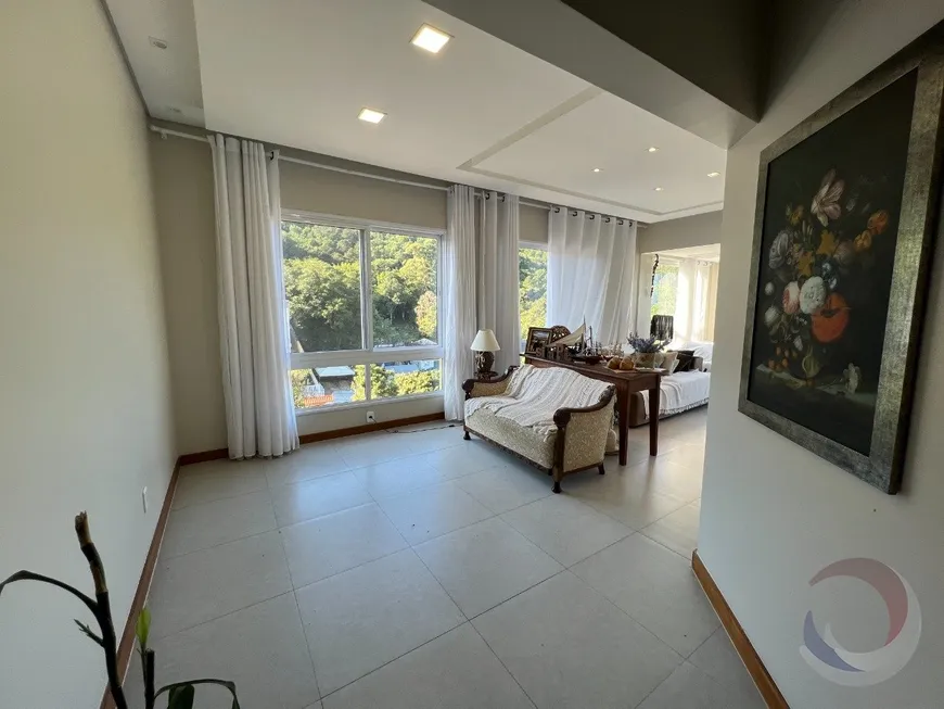 Foto 1 de Apartamento com 3 Quartos à venda, 117m² em Jurerê, Florianópolis