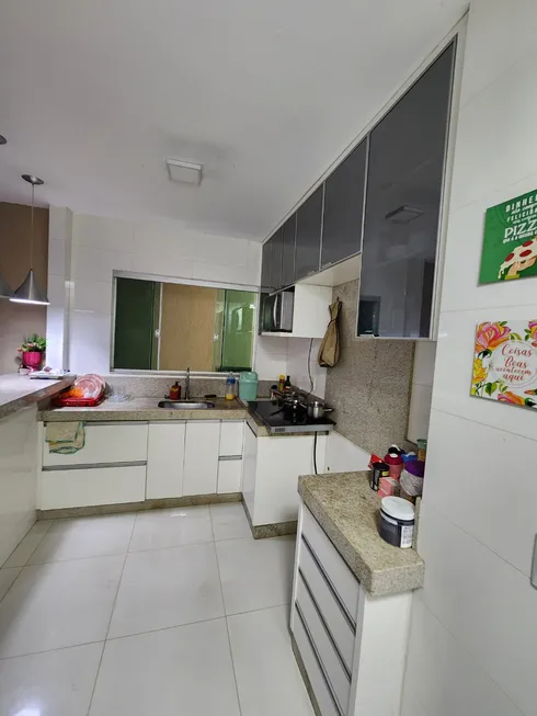 Foto 1 de Sobrado com 2 Quartos à venda, 130m² em Residencial Flórida, Goiânia