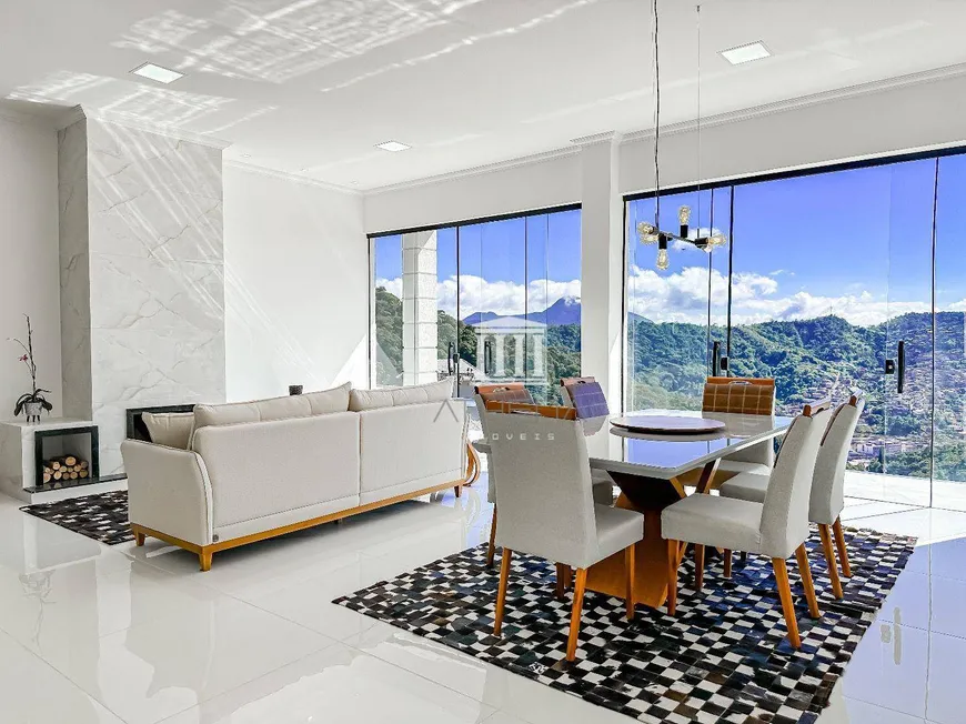 Foto 1 de Casa de Condomínio com 4 Quartos à venda, 504m² em Barra do Imbuí, Teresópolis