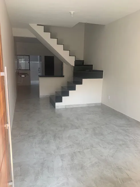 Foto 1 de Casa com 2 Quartos à venda, 100m² em da Luz, Nova Iguaçu