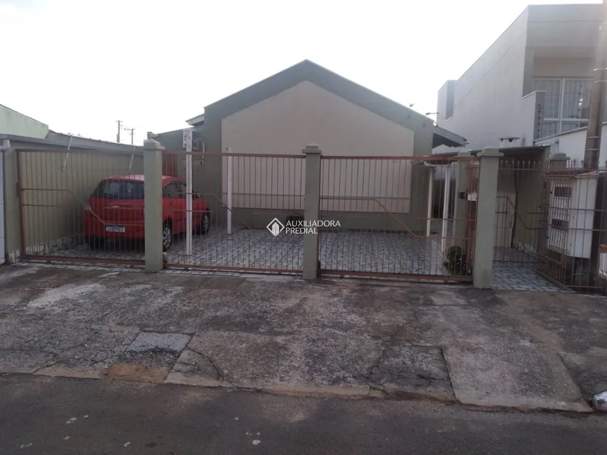 Foto 1 de Casa com 2 Quartos à venda, 53m² em Olaria, Canoas