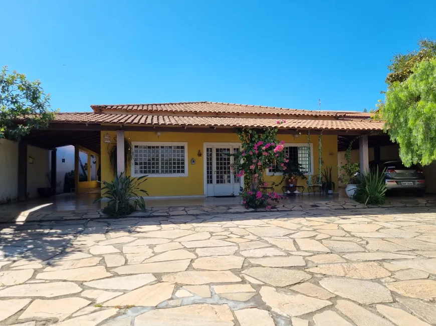 Foto 1 de Casa com 4 Quartos à venda, 380m² em Guara I, Brasília