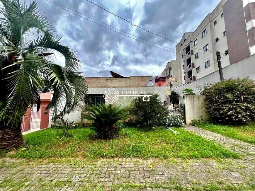 Foto 1 de Lote/Terreno à venda, 400m² em Três Marias, São José dos Pinhais