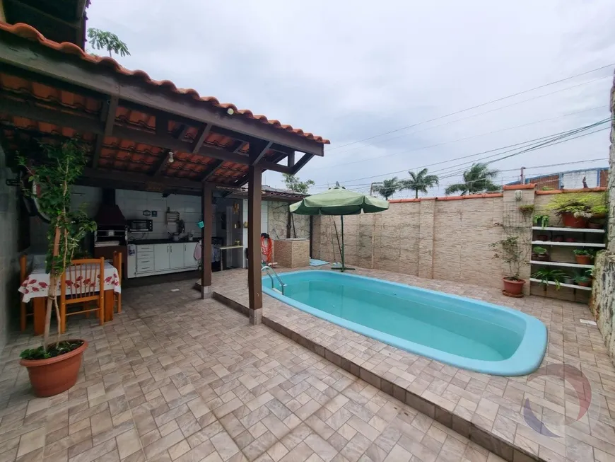 Foto 1 de Casa com 3 Quartos à venda, 274m² em Balneario do Estreito, Florianópolis