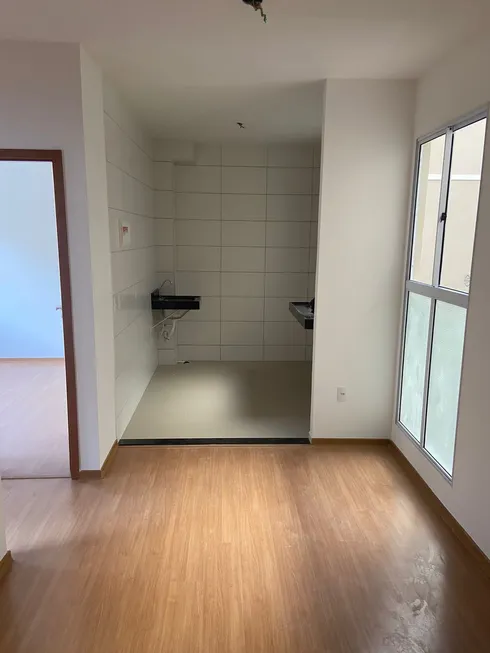 Foto 1 de Casa com 2 Quartos à venda, 44m² em Messejana, Fortaleza