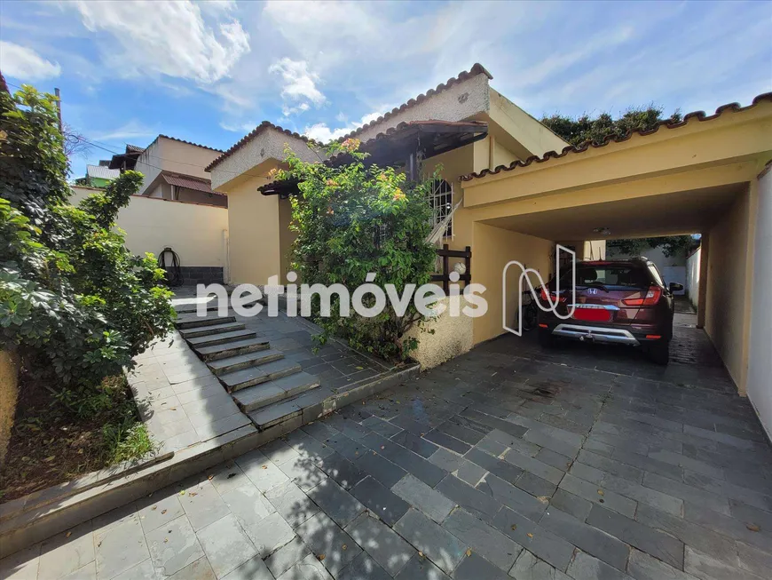 Foto 1 de Casa com 4 Quartos à venda, 186m² em Floramar, Belo Horizonte