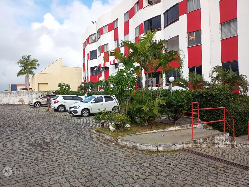 Foto 1 de Apartamento com 2 Quartos à venda, 65m² em Itapuã, Salvador