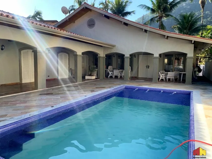 Foto 1 de Casa com 4 Quartos à venda, 620m² em Centro, Ubatuba