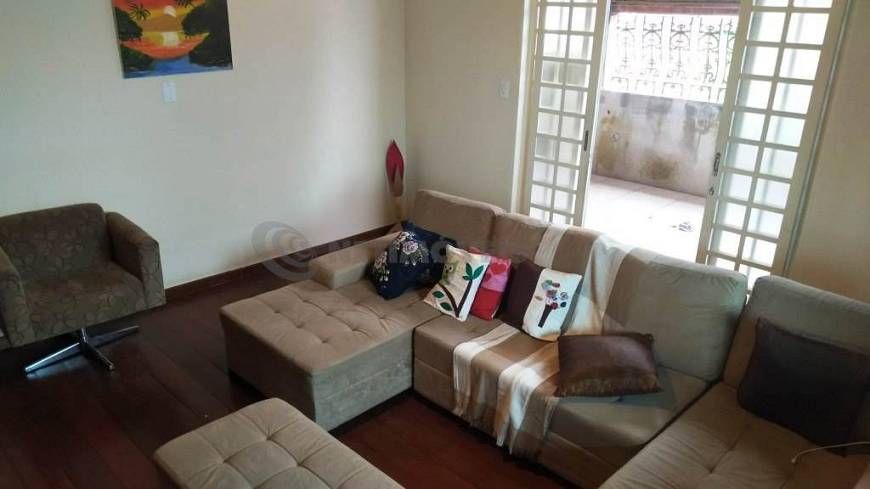 Casa na Rua Mariana da Baviera, 1, Jardim Lucelia em São Paulo, por R ...