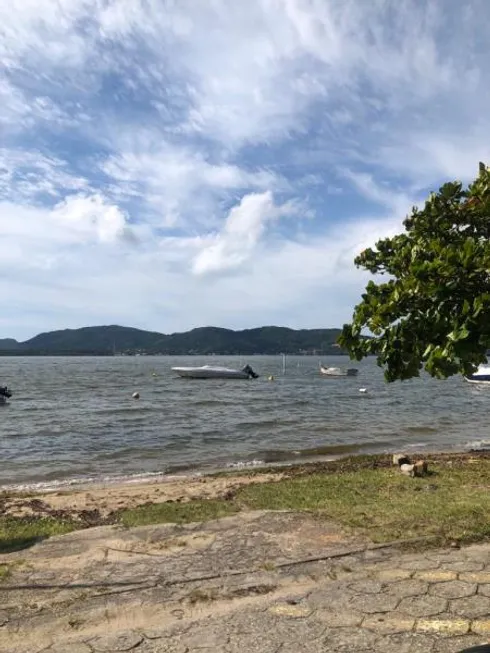 Foto 1 de Lote/Terreno à venda, 60000m² em Lagoa da Conceição, Florianópolis