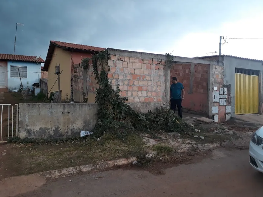 Foto 1 de Casa de Condomínio com 2 Quartos à venda, 50m² em Chacaras Santa Maria, Valparaíso de Goiás