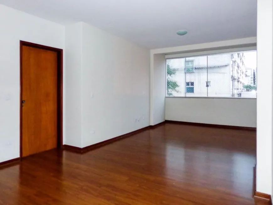 Foto 1 de Apartamento com 3 Quartos à venda, 133m² em Centro, Londrina