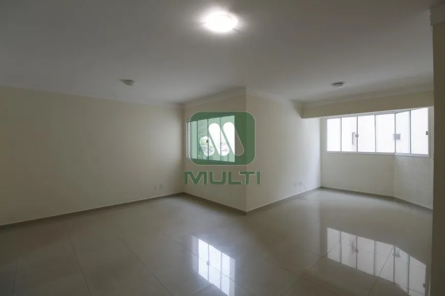 Foto 1 de Apartamento com 3 Quartos à venda, 100m² em Santa Maria, Uberlândia