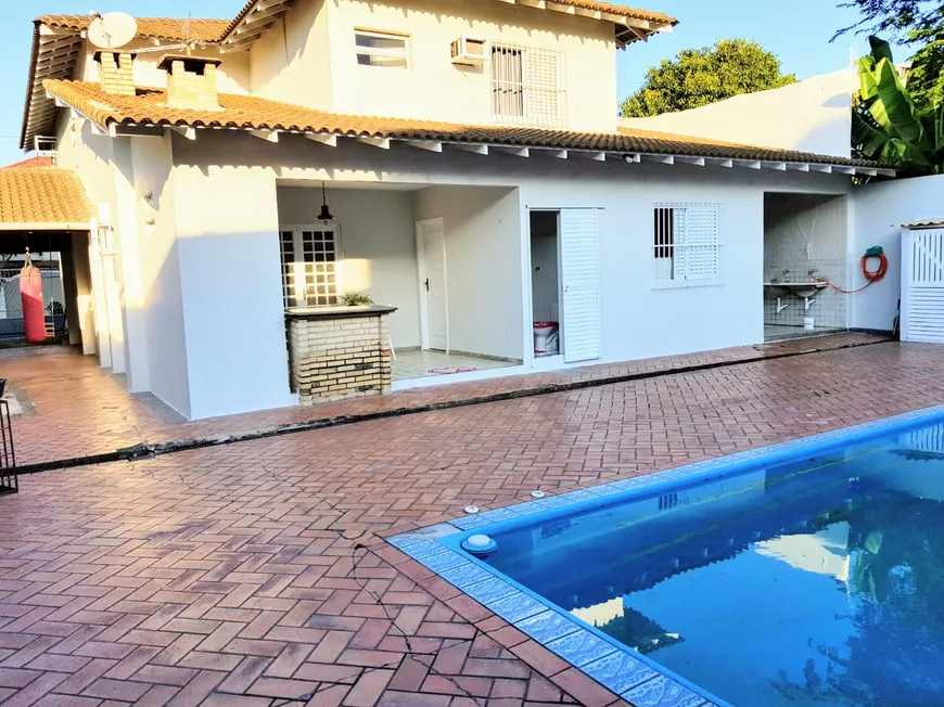 Foto 1 de Casa com 5 Quartos à venda, 440m² em Morada de Camburi, Vitória