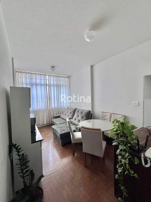 Foto 1 de Apartamento com 2 Quartos à venda, 65m² em Centro, Uberlândia