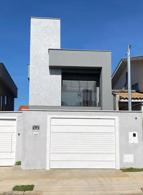 Foto 1 de Casa com 3 Quartos à venda, 175m² em Jardim Atlântico, Goiânia