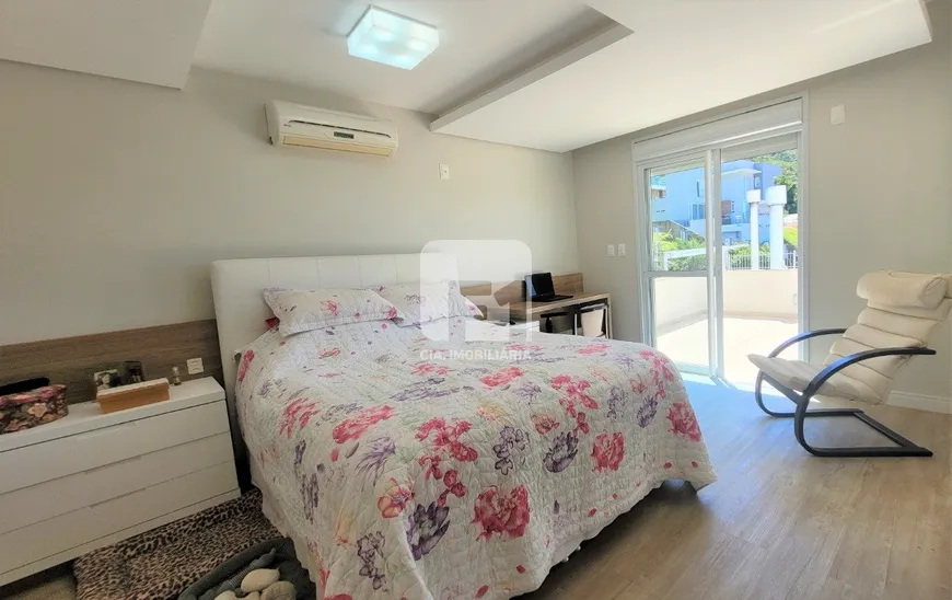 Foto 1 de Casa com 4 Quartos à venda, 370m² em Trindade, Florianópolis