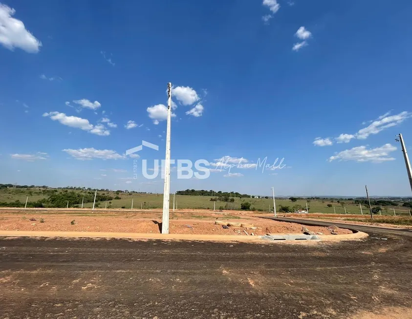 Foto 1 de Lote/Terreno à venda, 350m² em Residencial Marília, Senador Canedo