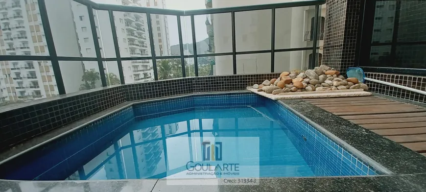 Foto 1 de Apartamento com 4 Quartos à venda, 200m² em Pitangueiras, Guarujá