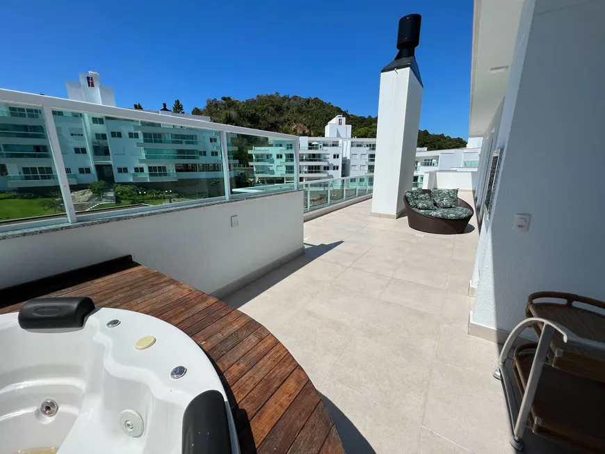 Foto 1 de Cobertura com 3 Quartos para alugar, 120m² em Jurerê Internacional, Florianópolis