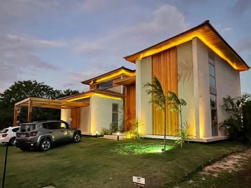 Foto 1 de Casa de Condomínio com 4 Quartos à venda, 410m² em Praia do Forte, Mata de São João