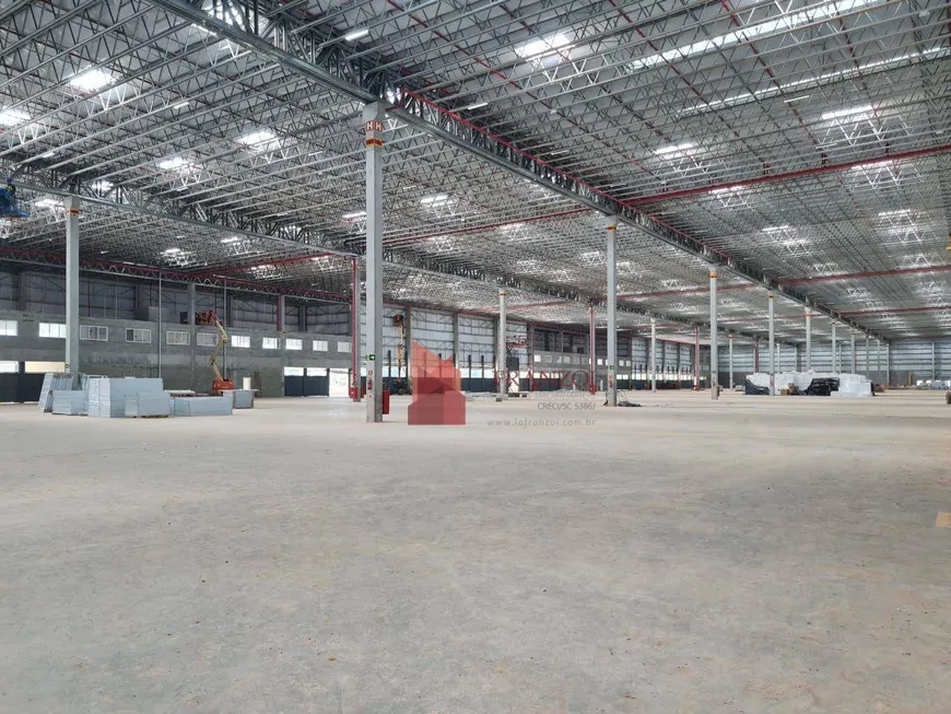 Foto 1 de Galpão/Depósito/Armazém para alugar, 11400m² em Zona Industrial Norte, Joinville