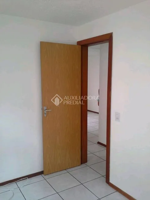 Foto 1 de Apartamento com 2 Quartos à venda, 38m² em Jardim Leopoldina, Porto Alegre