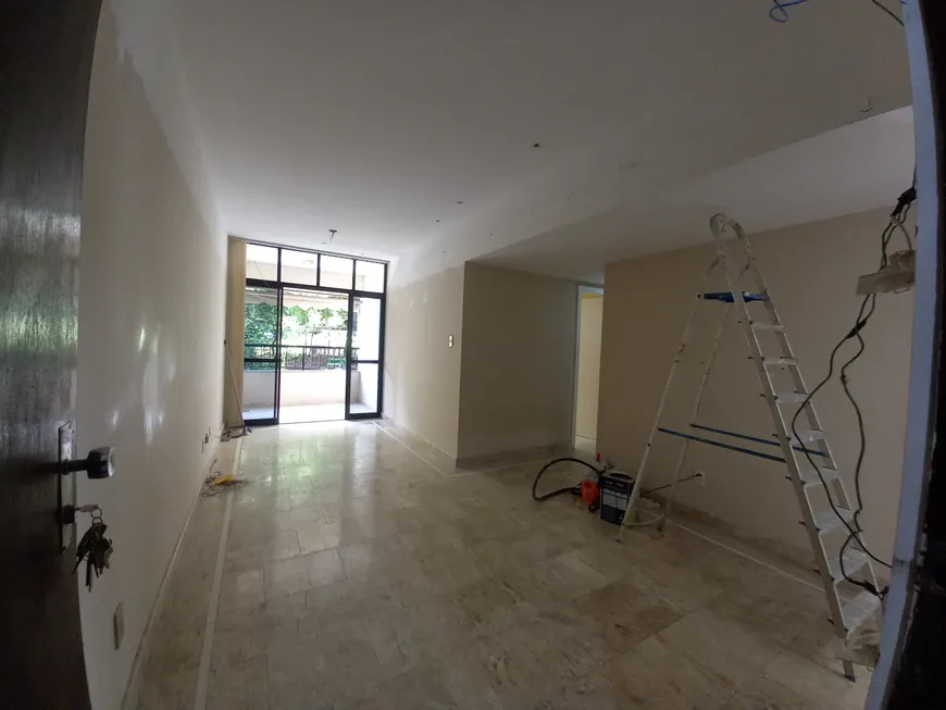 Foto 1 de Apartamento com 2 Quartos para alugar, 77m² em Rio Vermelho, Salvador