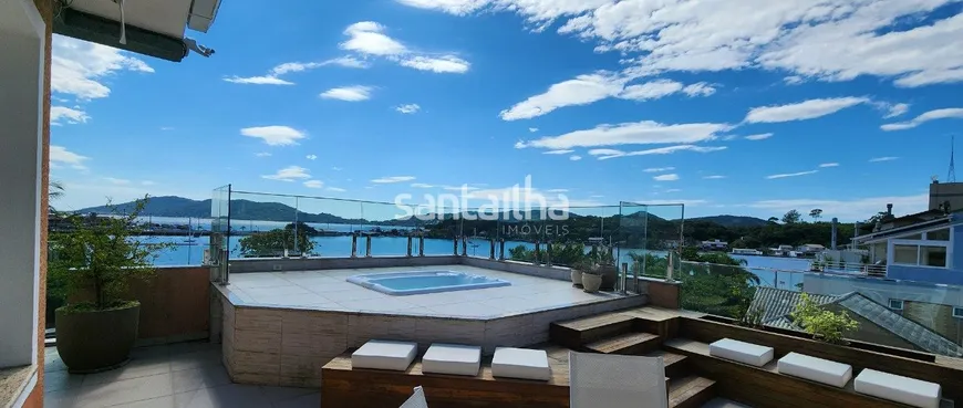 Foto 1 de Cobertura com 3 Quartos à venda, 246m² em Lagoa da Conceição, Florianópolis