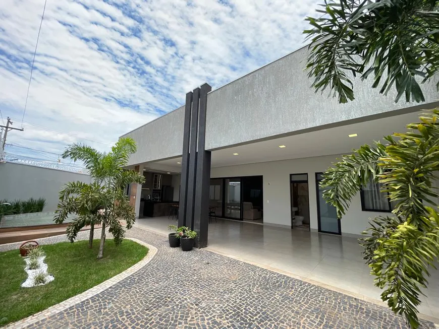 Foto 1 de Casa com 4 Quartos à venda, 204m² em Plano Diretor Sul, Palmas