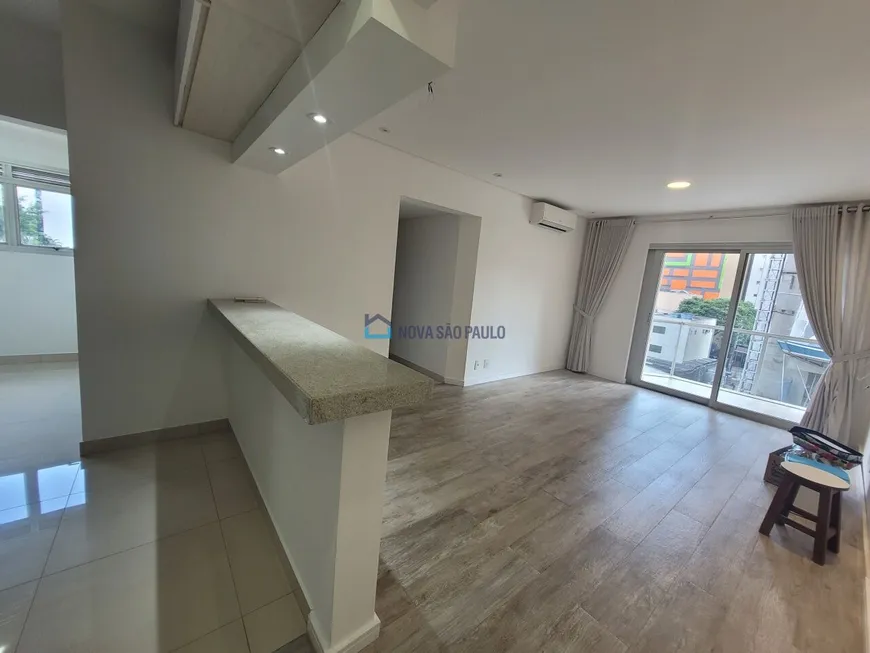 Foto 1 de Apartamento com 3 Quartos à venda, 75m² em Moema, São Paulo