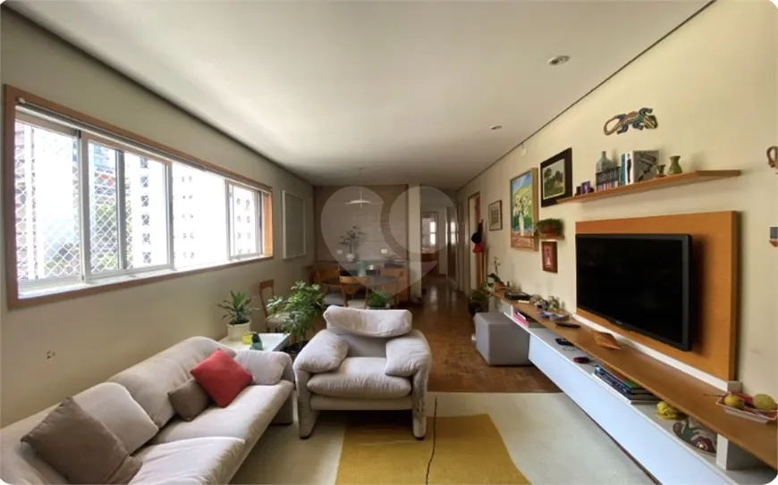 Foto 1 de Apartamento com 3 Quartos para alugar, 104m² em Jardim América, São Paulo