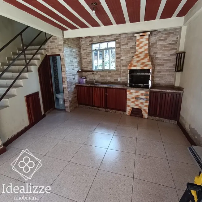 Foto 1 de Casa com 5 Quartos à venda, 200m² em Dom Bosco, Volta Redonda