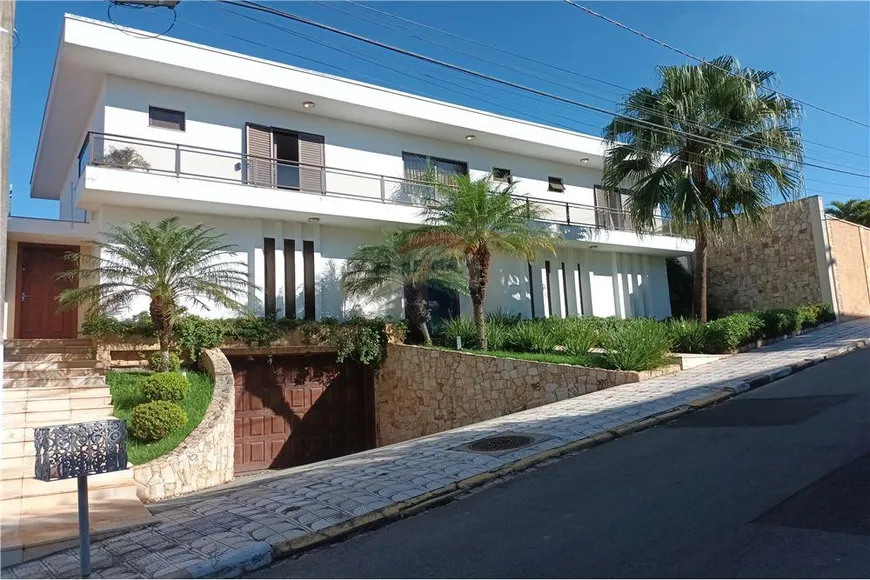 Foto 1 de Casa com 5 Quartos à venda, 482m² em , Serra Negra