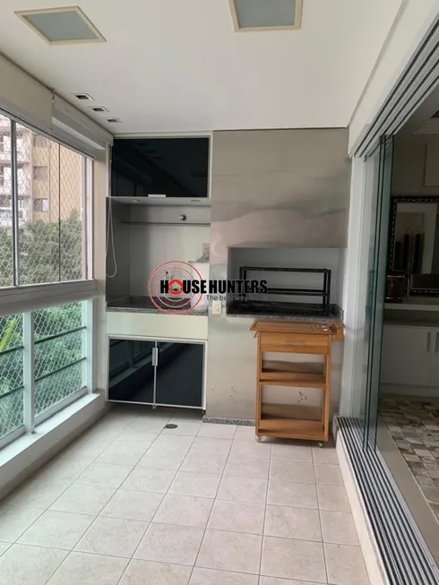 Foto 1 de Apartamento com 3 Quartos para alugar, 112m² em Vila Olímpia, São Paulo