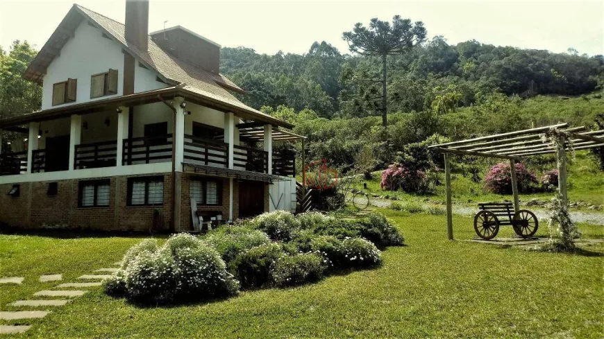 Foto 1 de Fazenda/Sítio com 3 Quartos à venda, 364m² em Linha Brasil, Nova Petrópolis